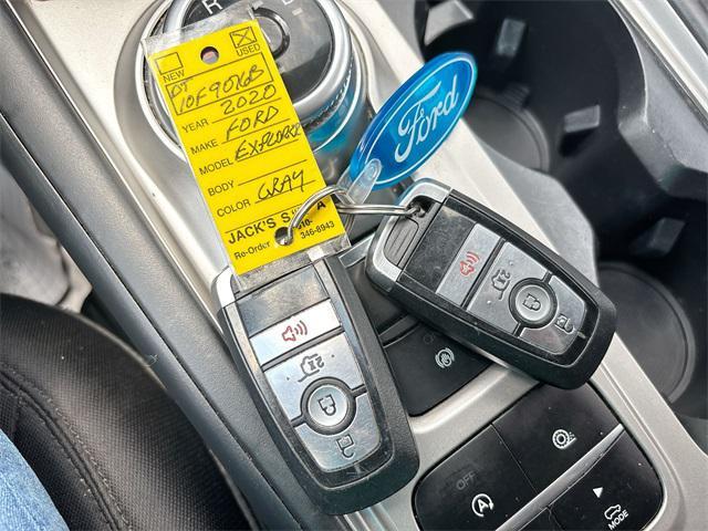 Photo of 2020 MAGNETIC METALLIC Ford Explorer