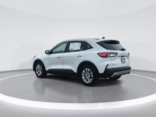 Photo of 2021 OXFORD WHITE Ford Escape