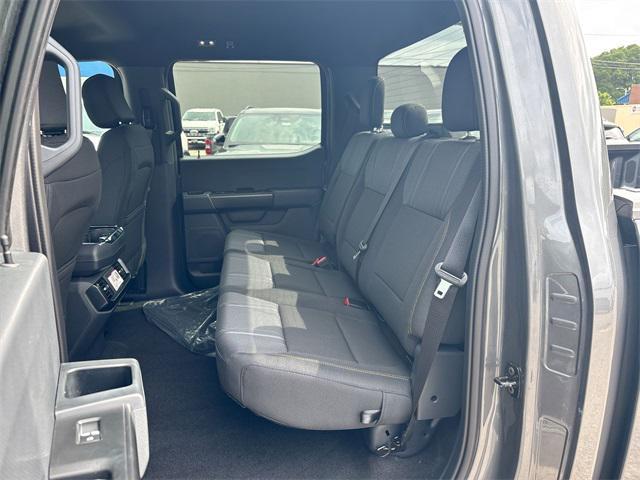 Photo of 2025 CARBONIZED GRAY METALLIC Ford F-150