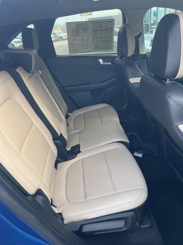 Photo of 2022 ATLAS BLUE METALLIC Ford Escape