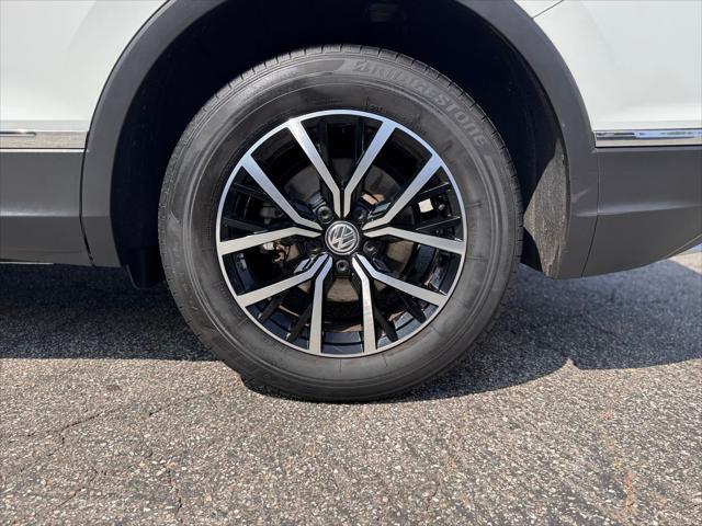 Photo of 2021 Pure White Volkswagen Tiguan