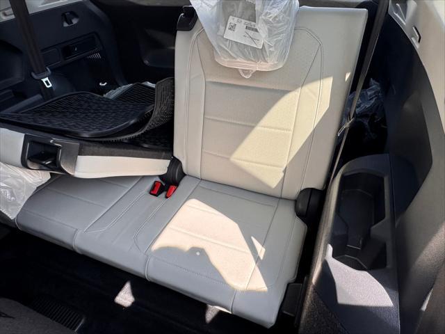 Photo of 2021 Pure White Volkswagen Tiguan