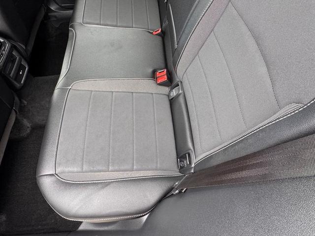 Photo of 2022 Deep Black Volkswagen Taos