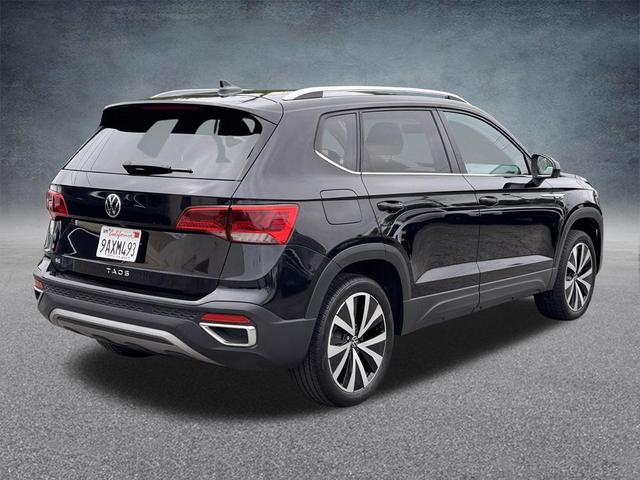 Photo of 2022 Deep Black Volkswagen Taos