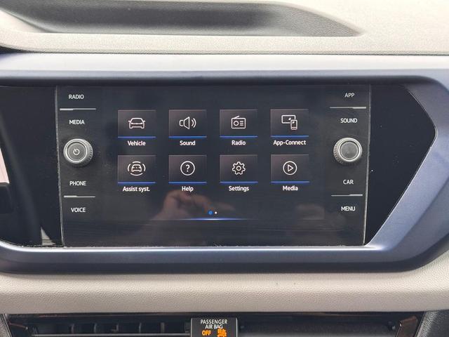 Photo of 2022 Deep Black Volkswagen Taos