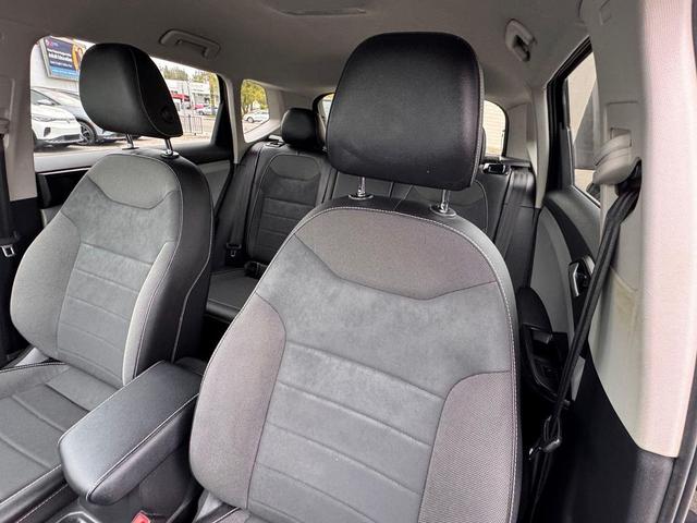 Photo of 2022 Deep Black Volkswagen Taos