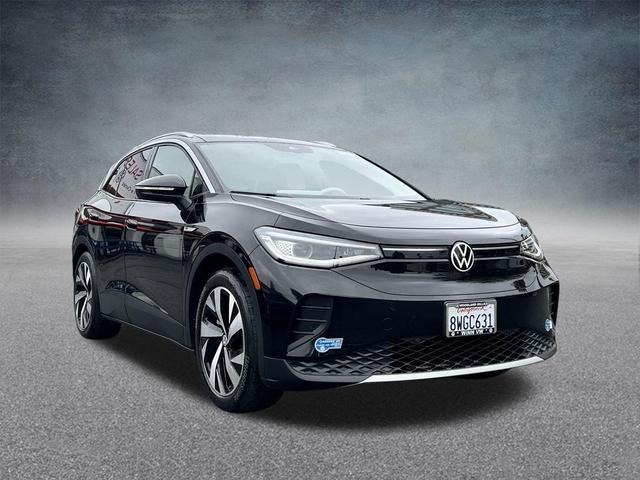 Photo of 2021 Mythos Black Metallic Volkswagen ID.4