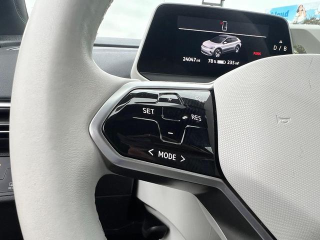 Photo of 2021 Mythos Black Metallic Volkswagen ID.4