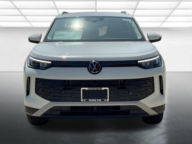 Photo of 2025 Pure White Volkswagen Tiguan