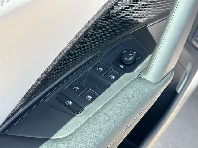 Photo of 2025 Pure White Volkswagen Tiguan