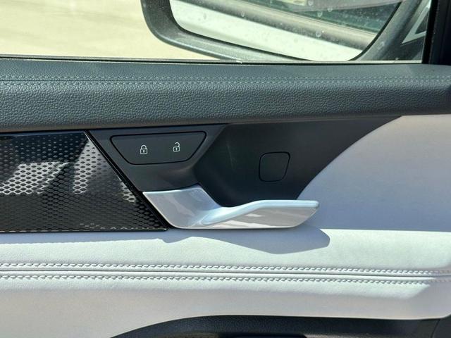 Photo of 2025 Pure White Volkswagen Tiguan