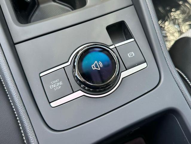 Photo of 2025 Pure White Volkswagen Tiguan