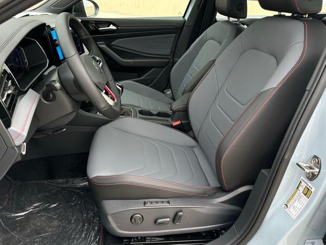 Photo of 2025 Gray Volkswagen Jetta GLI