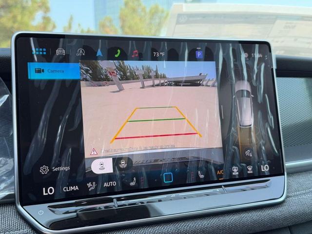 Photo of 2025 Pure White Volkswagen Tiguan