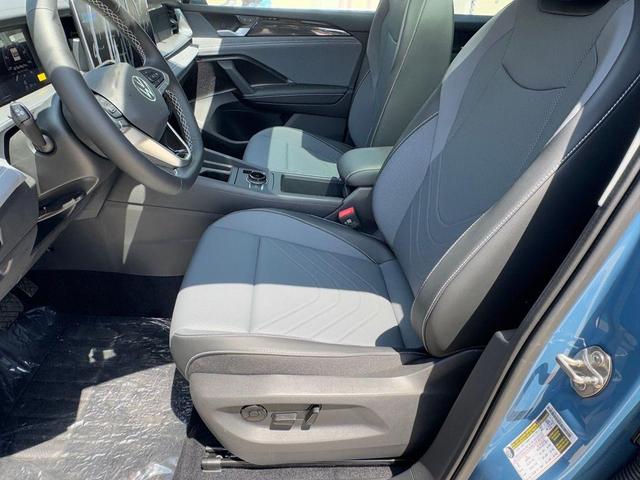 Photo of 2025 Monterey Blue Pearl Volkswagen Tiguan