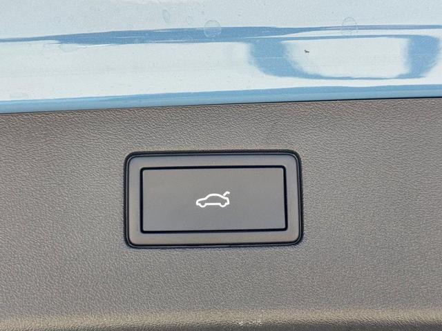 Photo of 2025 Monterey Blue Pearl Volkswagen Tiguan