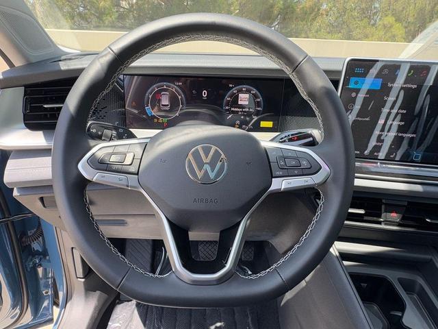 Photo of 2025 Monterey Blue Pearl Volkswagen Tiguan