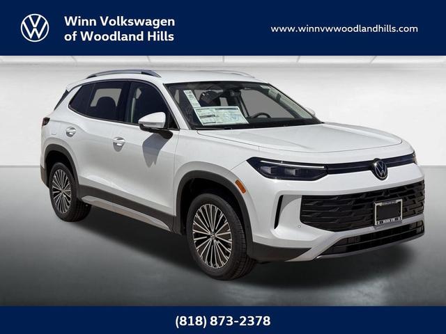 Photo of 2025 Pure White Volkswagen Tiguan