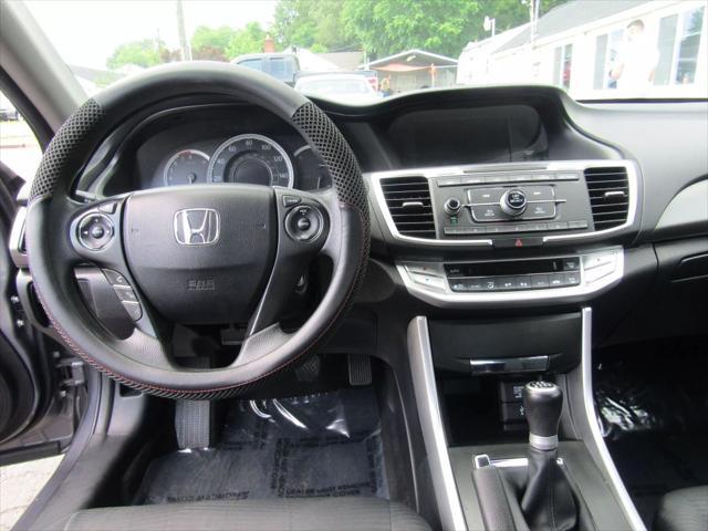 Photo of 2015 GREY Honda Accord