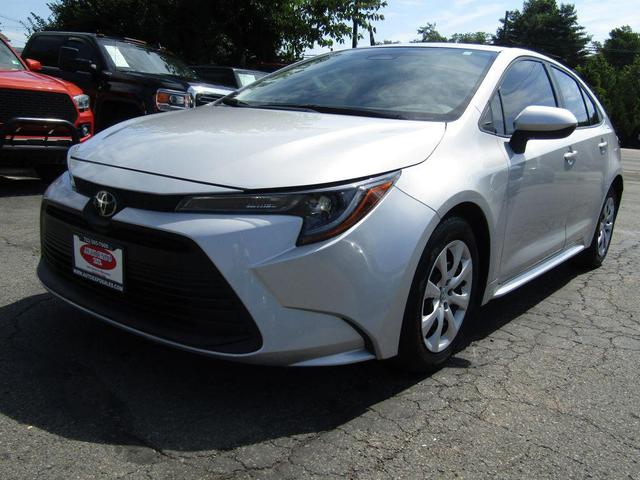 Photo of 2024 Classic Silver Metallic Toyota Corolla