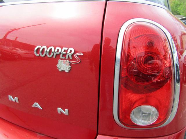 Photo of 2015 Blazing Red Metallic MINI Countryman
