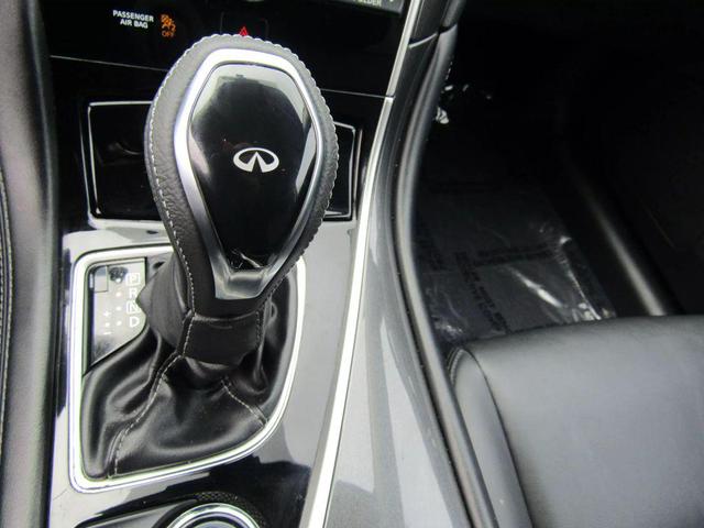 Photo of 2021 Pure White INFINITI Q50