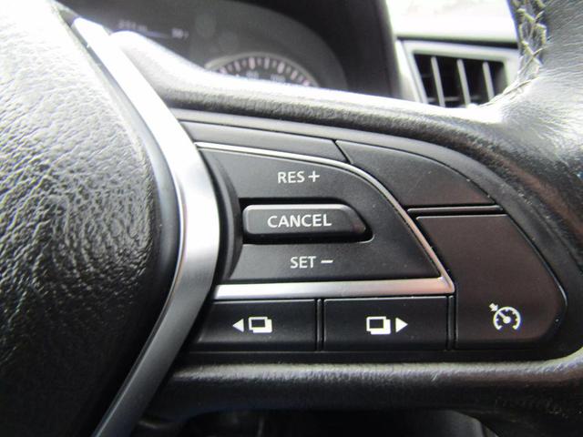 Photo of 2021 Pure White INFINITI Q50