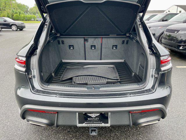 Photo of 2024 Gray Porsche Macan