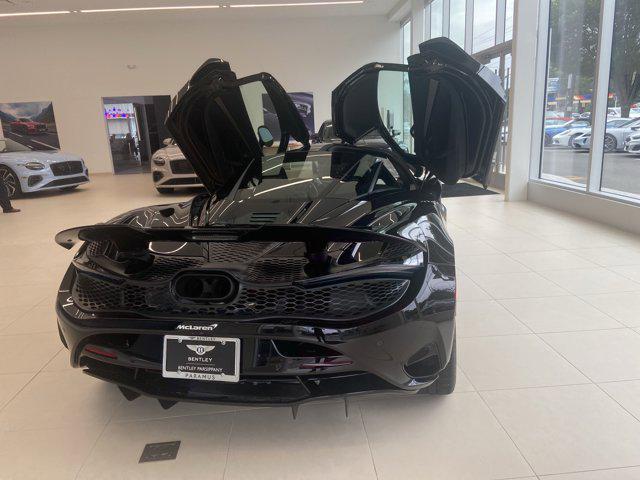 Photo of 2024 Black McLaren 750S