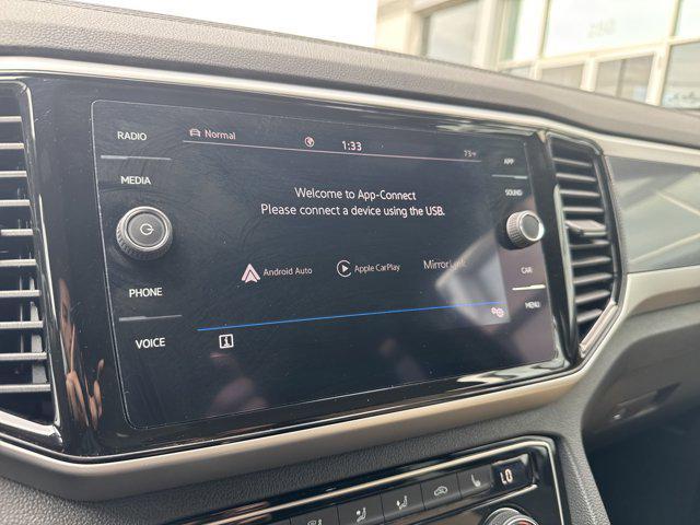 Photo of 2022 Deep Black Volkswagen Atlas Cross Sport