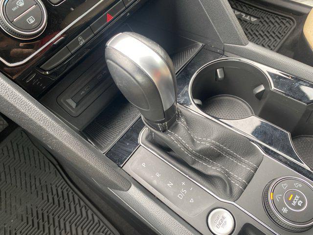 Photo of 2022 Deep Black Volkswagen Atlas Cross Sport