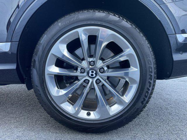 Photo of 2023 Onyx Bentley Bentayga
