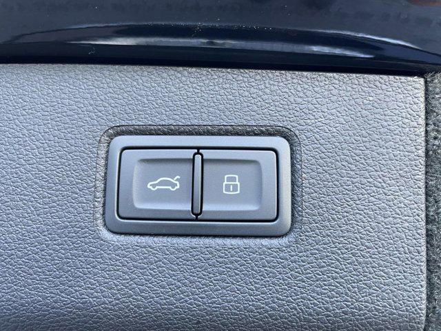 Photo of 2023 Onyx Bentley Bentayga
