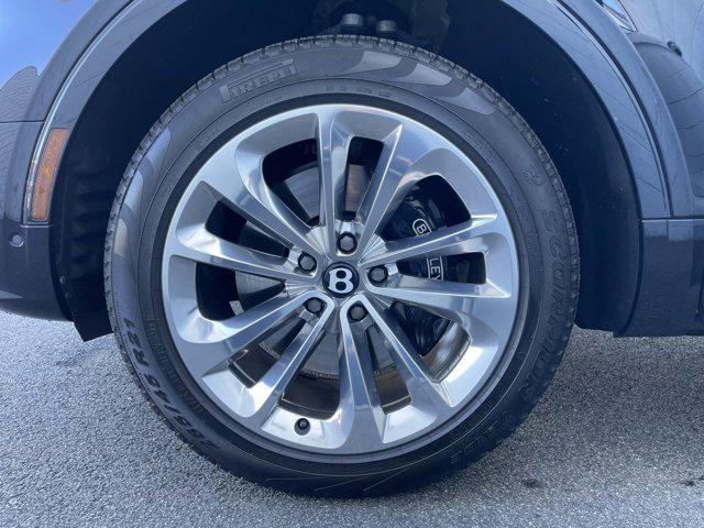 Photo of 2023 Onyx Bentley Bentayga