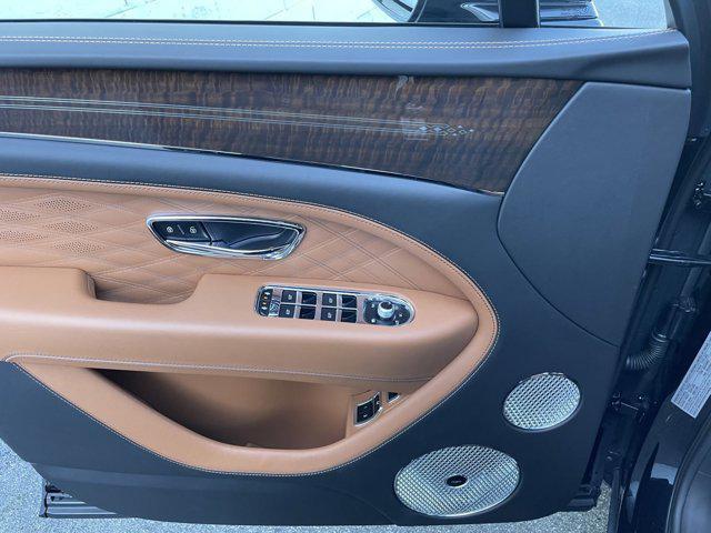 Photo of 2023 Onyx Bentley Bentayga