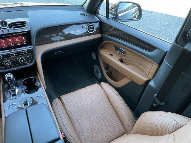 Photo of 2023 Onyx Bentley Bentayga