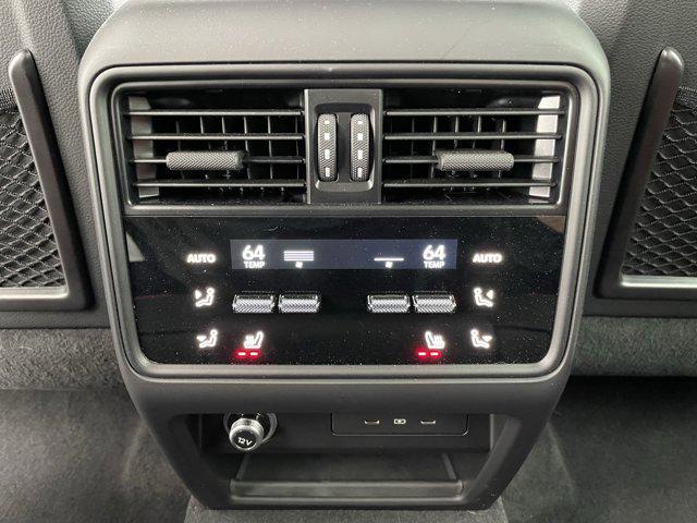 Photo of 2024 White Porsche Cayenne