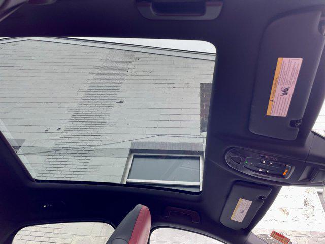 Photo of 2024 White Porsche Cayenne