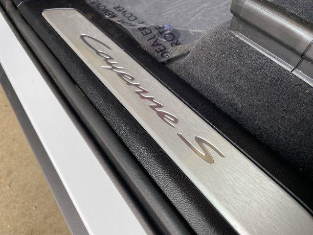 Photo of 2024 White Porsche Cayenne