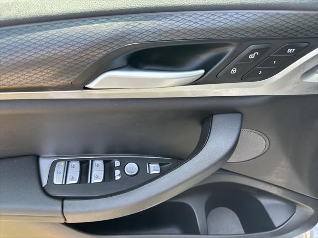 Photo of 2024 Gray BMW X3