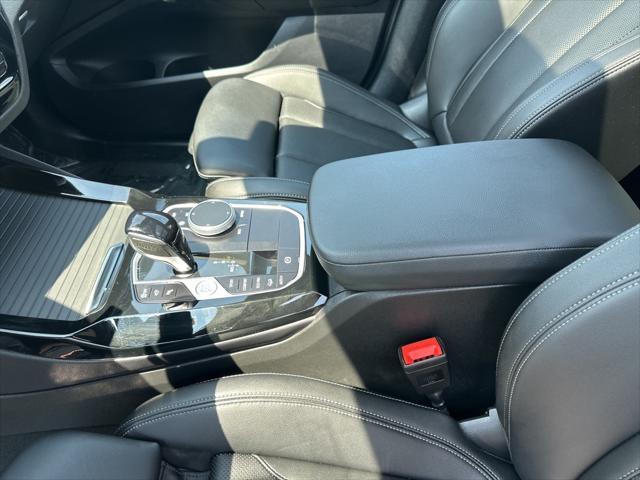 Photo of 2024 Gray BMW X3