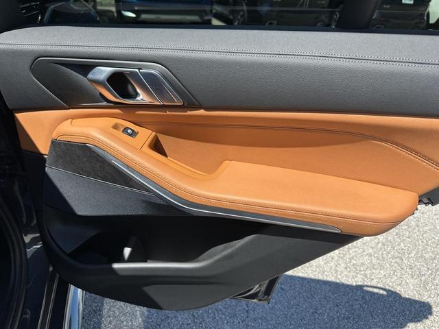 Photo of 2022 Arctic Grey Metallic BMW X5