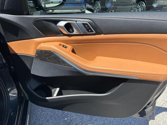 Photo of 2022 Arctic Grey Metallic BMW X5