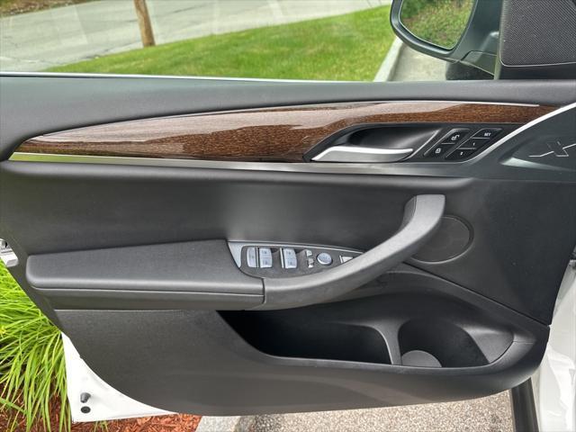 Photo of 2022 Alpine White BMW X3