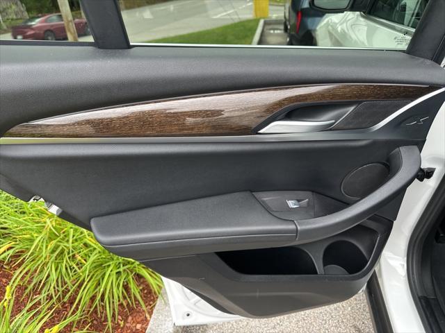 Photo of 2022 Alpine White BMW X3