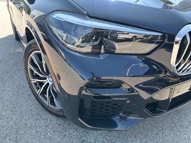 Photo of 2022 Carbon Black Metallic BMW X5 PHEV