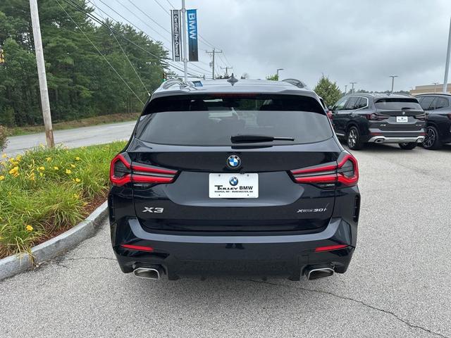 Photo of 2023 Carbon Black Metallic BMW X3