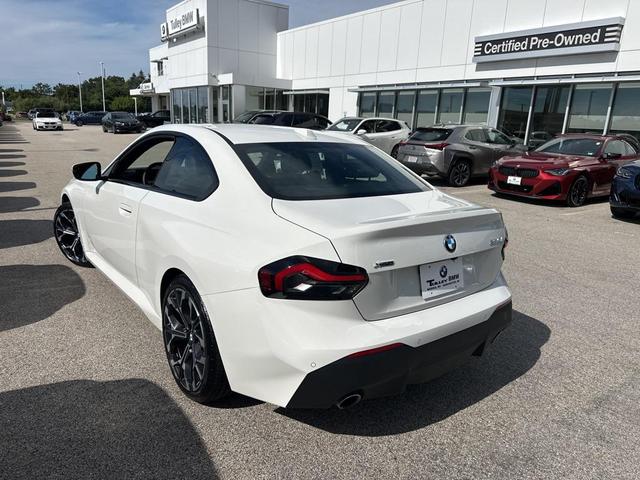 Photo of 2025 Alpine White BMW 230