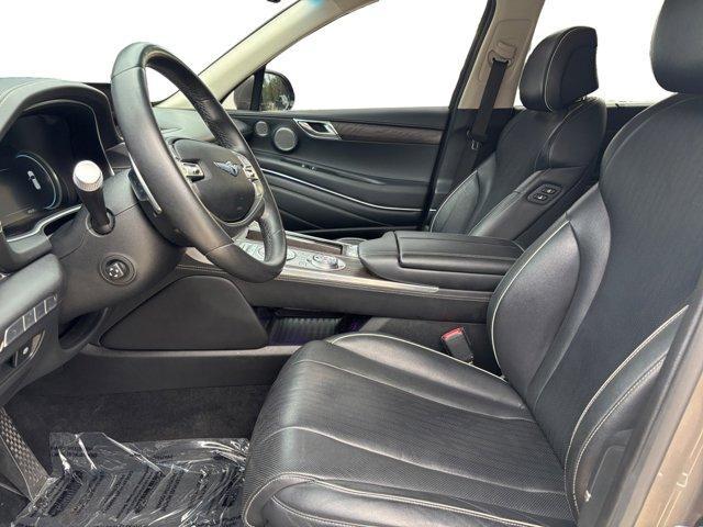 Photo of 2021 Gold Genesis GV80