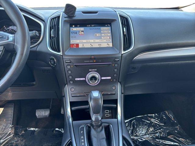 Photo of 2017 Magnetic Metallic Ford Edge